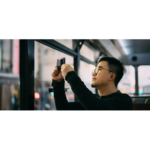 Belkin Boost Charge (2500 mAh) mágneses, MagSafe-kompatibilis vezeték nélküli töltő, Powerbank (BPD002btBK) fekete - 4