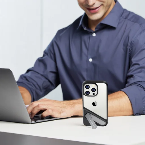 iPhone 14 Pro Ugreen Kickstand Protective Hard tok gél kerettel fekete - 14