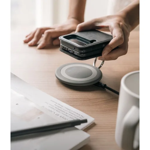 Samsung Galaxy Z Flip 4 Ringke Folio Signature valódi bőr tok vállpánttal fekete - 8