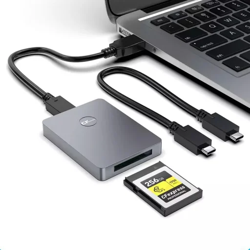 ROCKETEK USB-A/USB-C CFexpress 3.0 Type-B kártyaolvasó (CR316) - 1