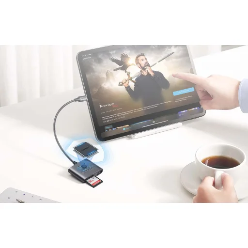 Ugreen CM387 USB-C HUB elosztó adapter, microSD/SD kártyaolvasó + USB-A (fekete) - 5