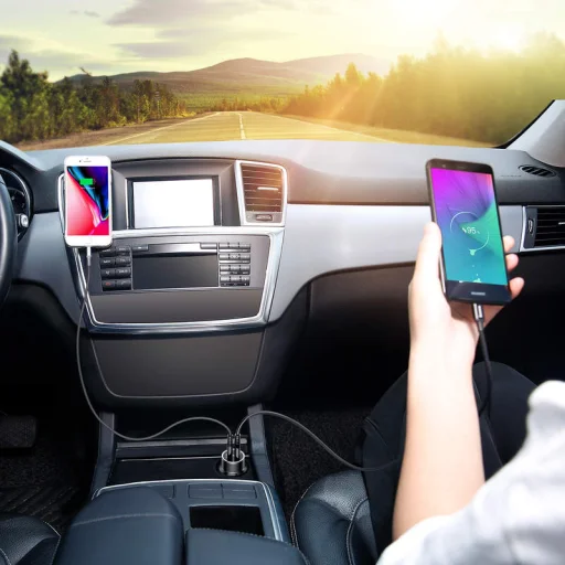 Baseus Dual USB autós szivargyújtós töltő 3.4A Lightning kábellel fekete - 3