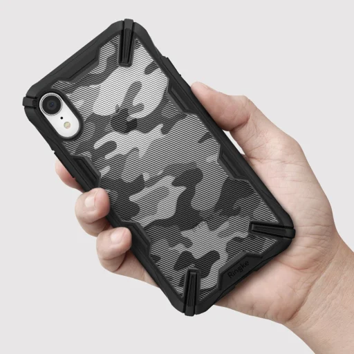 Ringke Fusion X PC tok TPU kerettel iPhone XR fekete terepmintás színben - 6