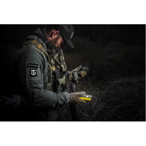 Tactical C4 Explosive Powerbank 19200mAh USB-A, USB-C PD 22.5W QC3.0 sárga - 4