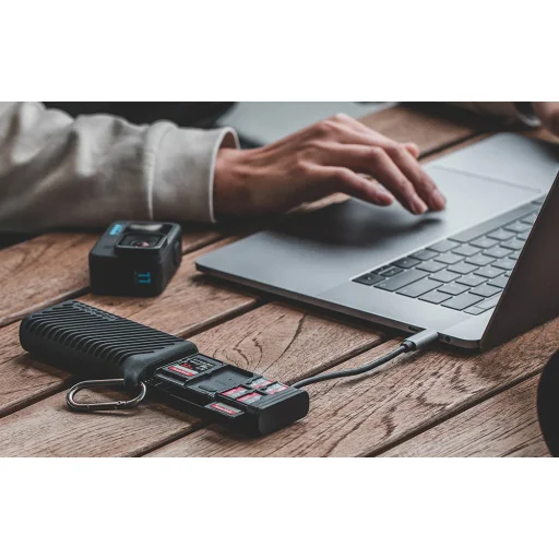 PGYTECH CreateMate nagy sebességű memória kártyaolvasó tok - 3