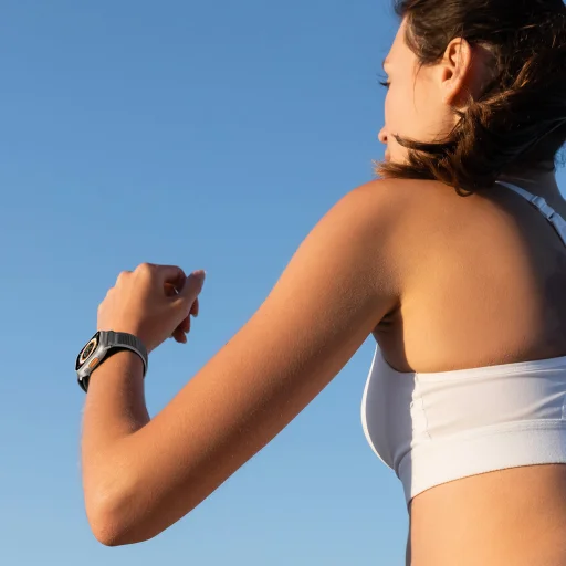 Apple Watch Ultra/8/7/6/SE/5/4/3/2/1 (42, 44, 45, 49 mm) Dux Ducis Tépőzáras sportszíj YJ változathoz fekete-szürke - 9