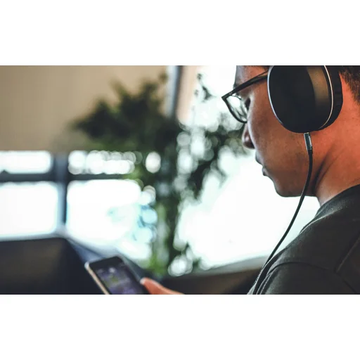 Ugreen audio kábel AUX 90 fokban döntött minijack 3,5 mm 2m kék (AV112) - 9