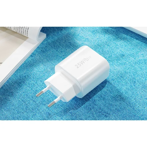 Foneng EU40 USB-C hálózati töltő adapter 25W PD QC 3.0 + USB-C - lightning kábel - 2