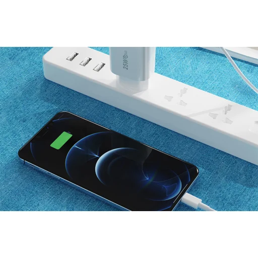 Foneng EU40 USB-C hálózati töltő adapter 25W PD QC 3.0 + USB-C - lightning kábel - 3