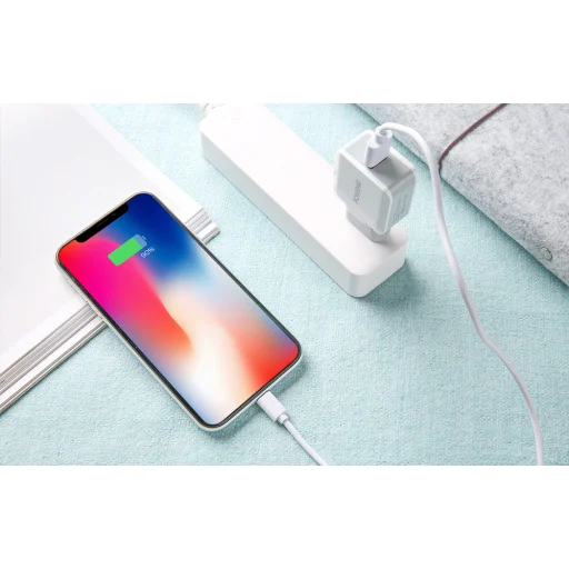 Foneng T210 USB-A hálózati töltő adapter, 2.1A + USB-A - USB-C kábel (fehér) - 4