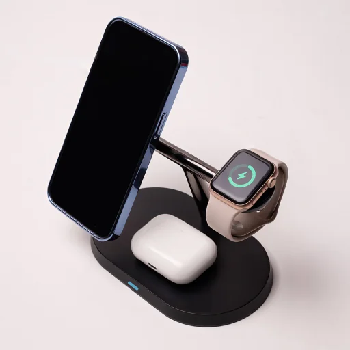 3 az 1-ben vezeték nélküli töltőállomás 15W fekete (magsafe, apple watch, airpods) Maxlife MXWC-03 - 14
