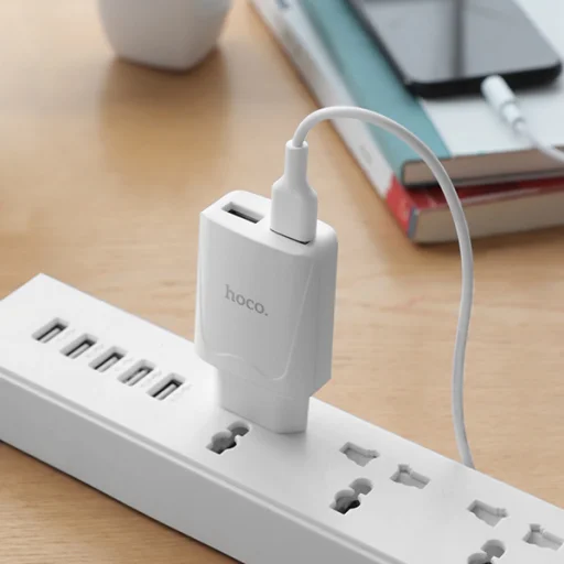 Hoco hálózati, USB fali töltő adapter 2xUSB csatlakozóval 2,1A fehér - 4