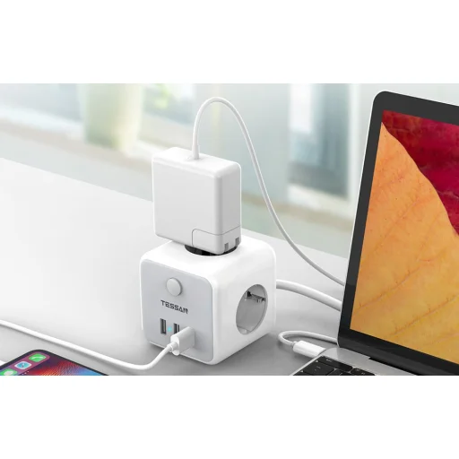 TESSAN TS-301-C-GR 3x hálózati elosztó + 2x USB-A, 1x USB-C töltő 2m - 3