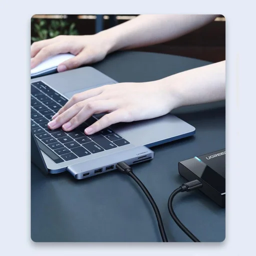 Ugreen multifunkcionális HUB 2x USB Type C to 3x USB 3.0 / TF / SD / USB Type C for MacBook Pro / Air szürke (CM251 60560) - 6