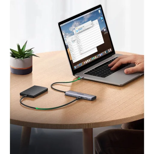 HUB USB-C - 2 x USB-A / 2 x USB-C 20 cm Ugreen CM473 - szürke - 6