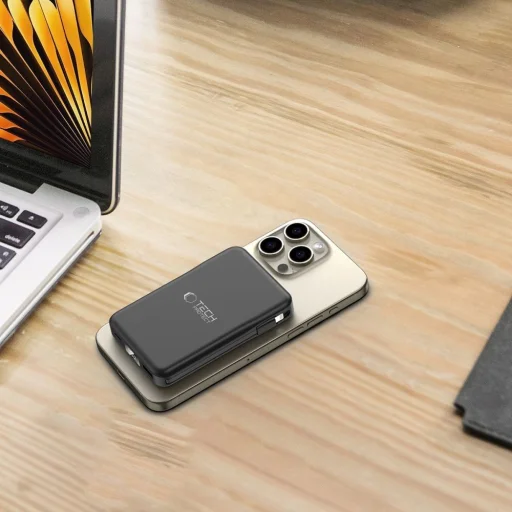 Tech-Protect LifeMag PB31 Powerbank MagSafe kompatibilis 10000mAh 15W USB-C / USB-A / beépített USB-C / Lightning kábelek - fekete - 6