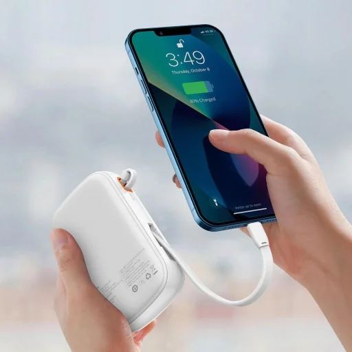 Baseus Qpow digitális kijelzős power bank gyors töltéssel 20000mAh 20W QC/PD/SCP/FCP beépített Lightning kábellel Fehér - 10