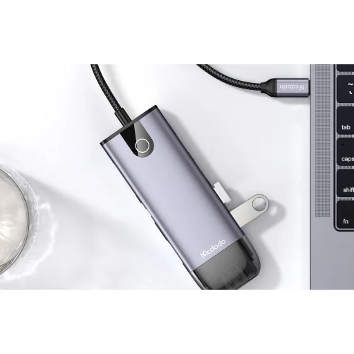 Mcdodo HU-7740 6w1 USB-C Hub (USB-C, HDMI, USB3.02, SD, TF) - 2