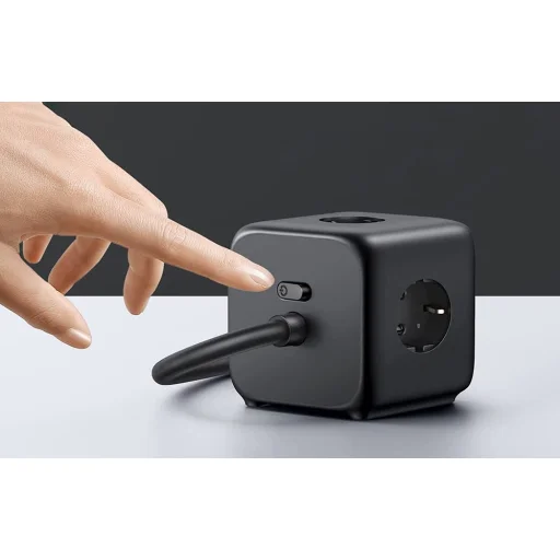 UGREEN CD268 hálózati elosztó EU, 65W, 1,8m (fekete) USB portokkal - 6