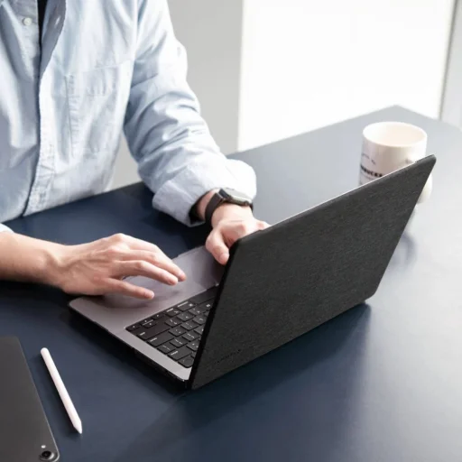 Spigen URBAN FIT MACBOOK PRO 16 M1 / M2 / M3 / M4 2021-2024 FEKETE tok - 10