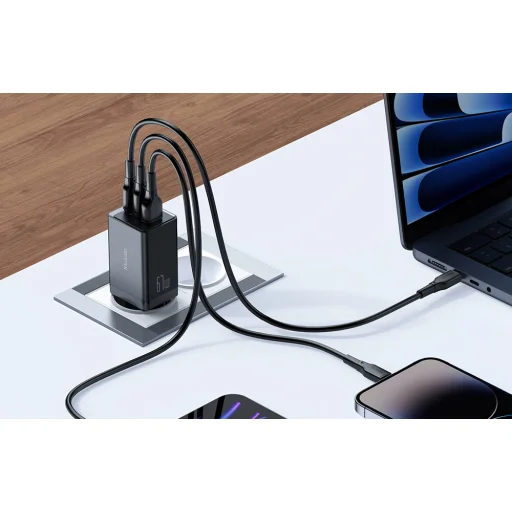 Mcdodo CH-1541 GaN hálózati töltő, 2x USB-C, 1x USB, 67W (fekete) - 4