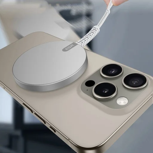 ESR Halolock Qi2 Mini Vezeték Nélküli Töltő 15W MagSafe-kel - Ezüst - 4