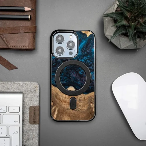 iPhone 14 Pro tok fa és gyanta kombinációval MagSafe Bewood Unique Neptune - Tengerészkék és fekete - 3