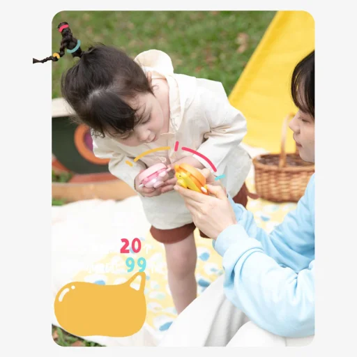 Walkie-talkie gyerekeknek K22 Méhecske + Akkumulátortöltő + 8 darab újratölthető HR03/AAA 900mAh - 10