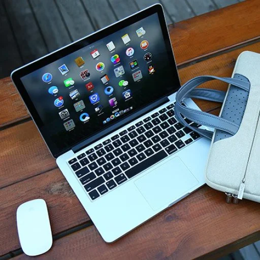 Cartinoe Lamando laptop táska 15,6' méretben szürke - 25